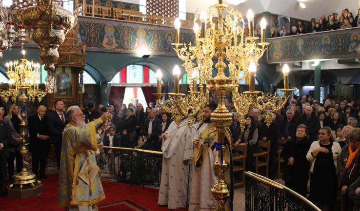 Η πανηγυρική Θεία Λειτουργία του Αγίου Νικολάου