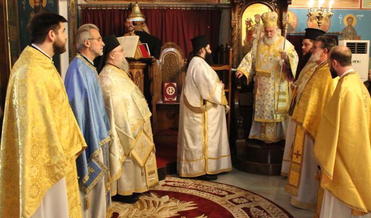 Θεία Λειτουργία στον Άγιο Γεώργιο Αχαρνών