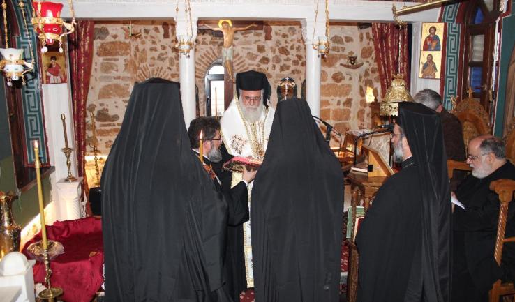 Κουρά μικρόσχημου μοναχού στην Ι.Μ. Αγίου Παντελεήμονος